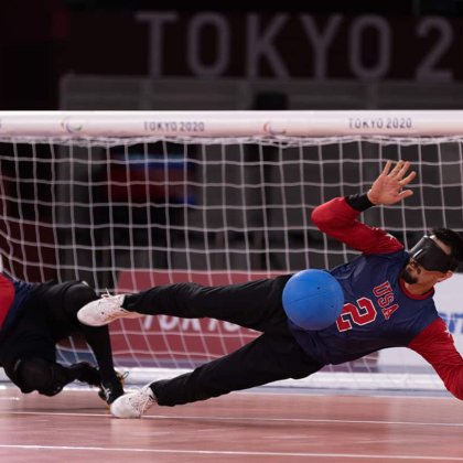 a) Goalball